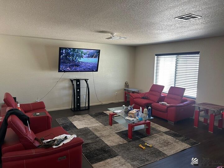 Property Photo: 4318 S Desert Willow Way AZ 85365