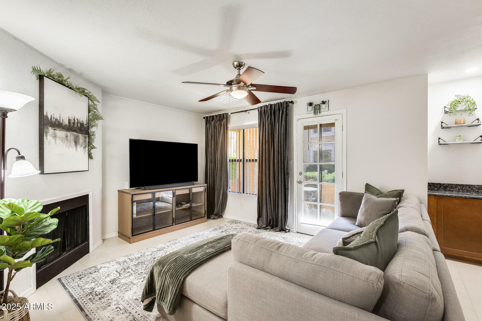 Property Photo: 8787 E Mountain View Road 1029 AZ 85258