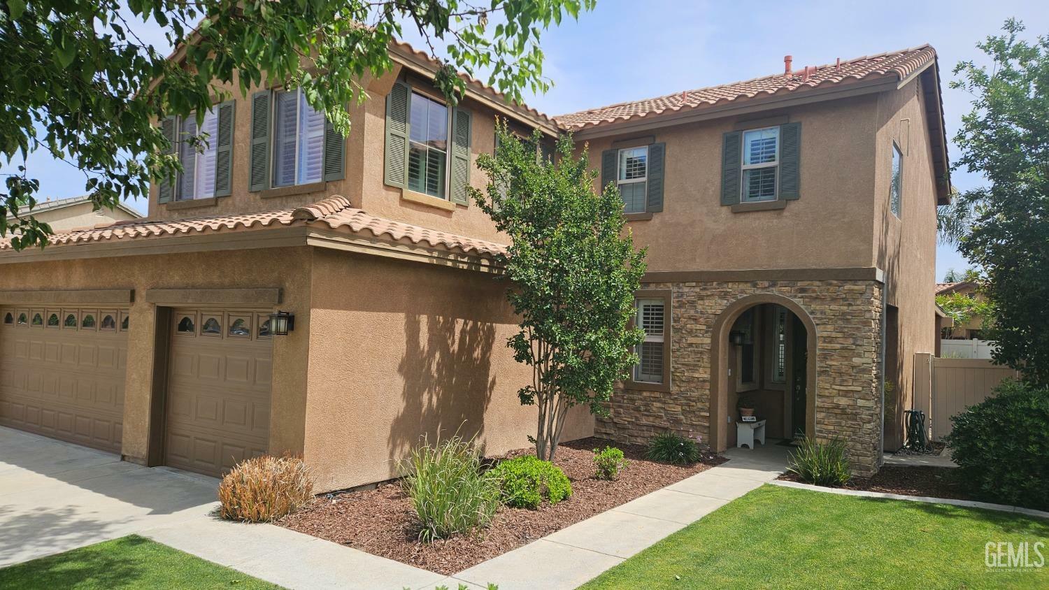 Property Photo: 12625 Fallstaff Lane CA 93312