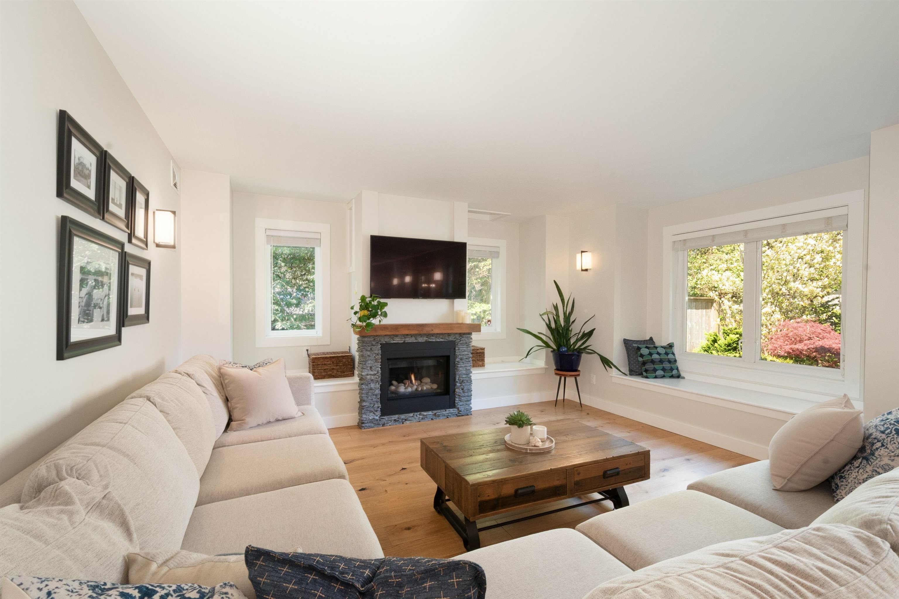 Property Photo: 4360 Cove Cliff Road BC V7G 1H5
