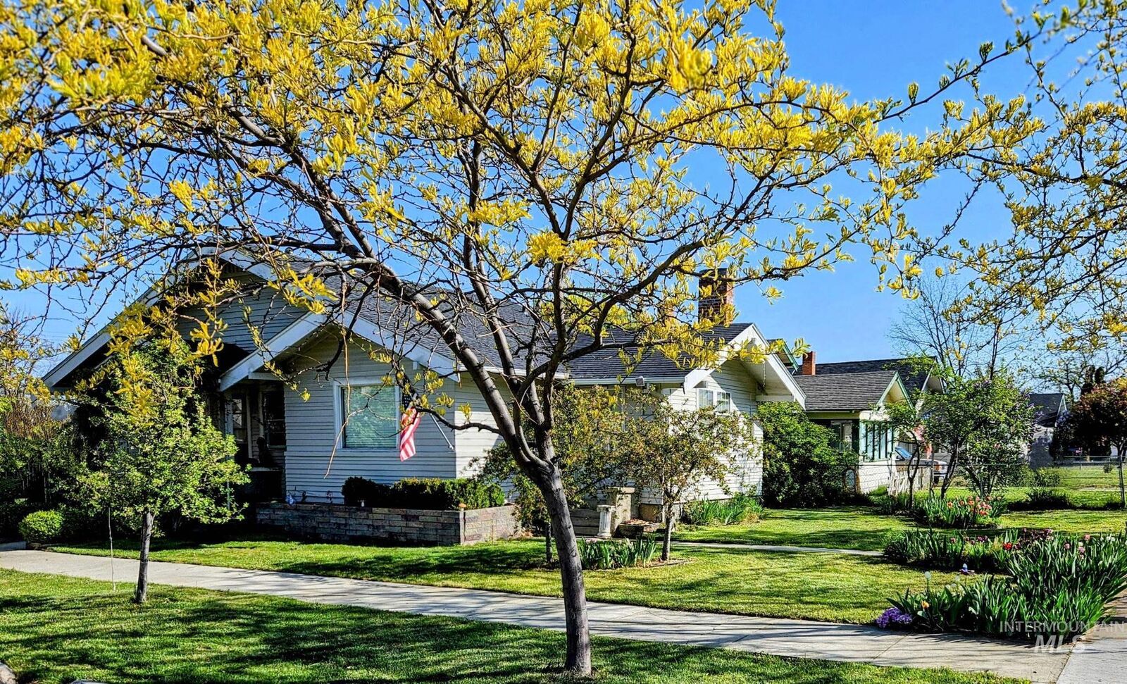 Property Photo:  423 7th Ave S.  ID 83651 