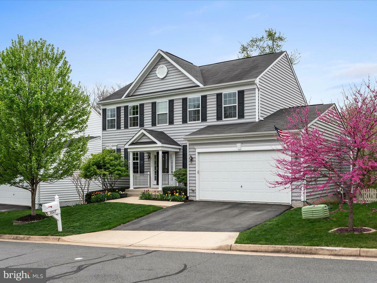 Property Photo: 35517 Hudson Street VA 20141