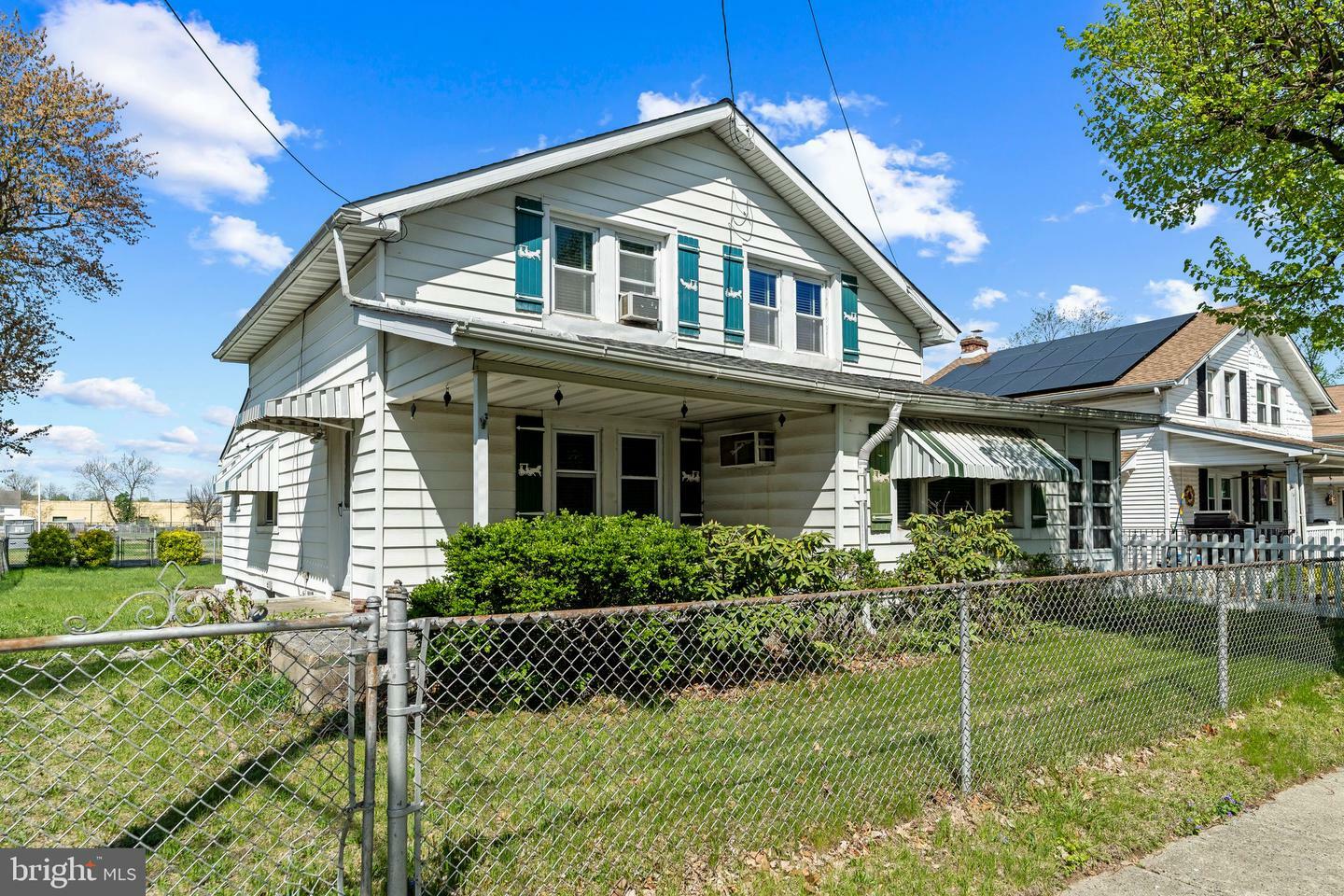 Property Photo: 424 Hulme Street NJ 08016