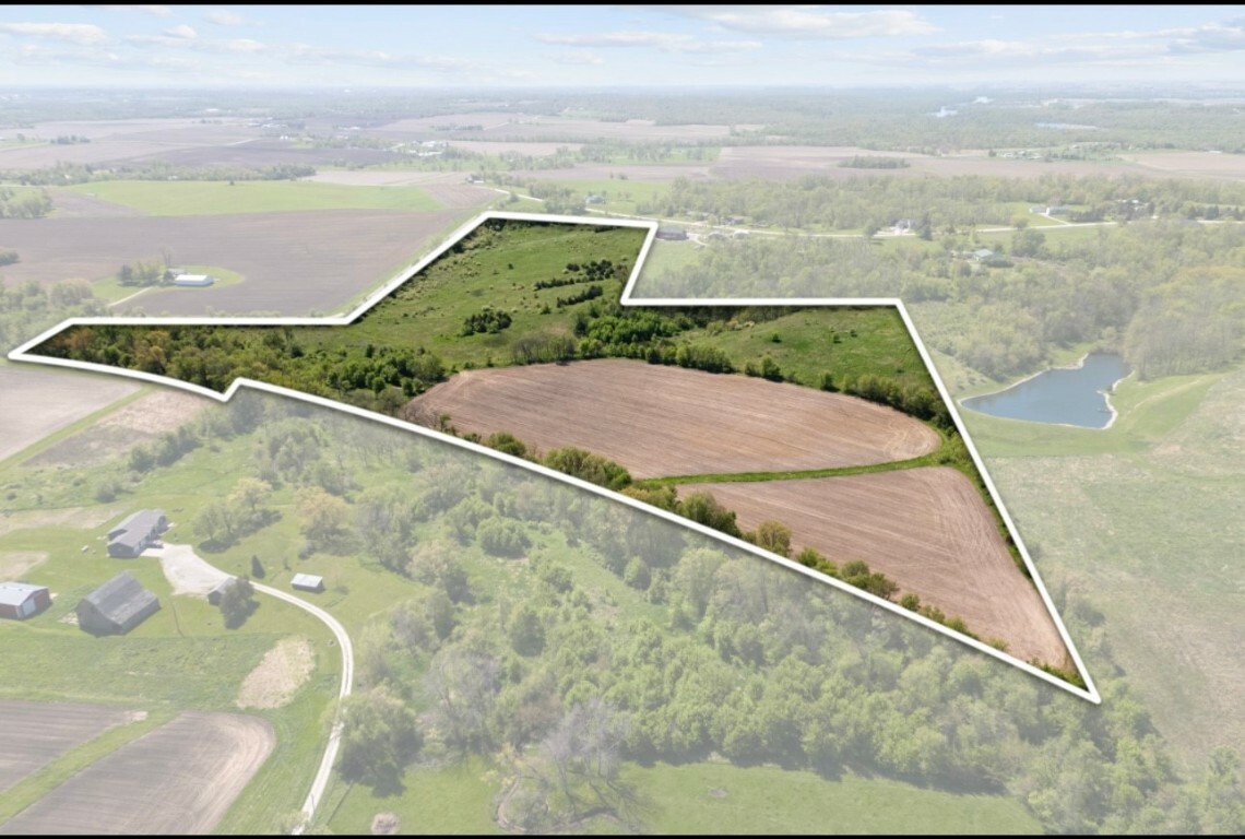 Quail Ridge/Ashlock Road  Center Point IA 52213 photo