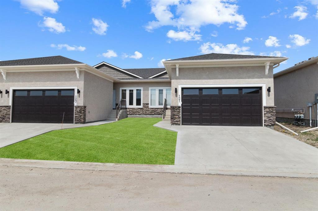 Property Photo: 804 Manitoba Avenue MB R1A 2C9