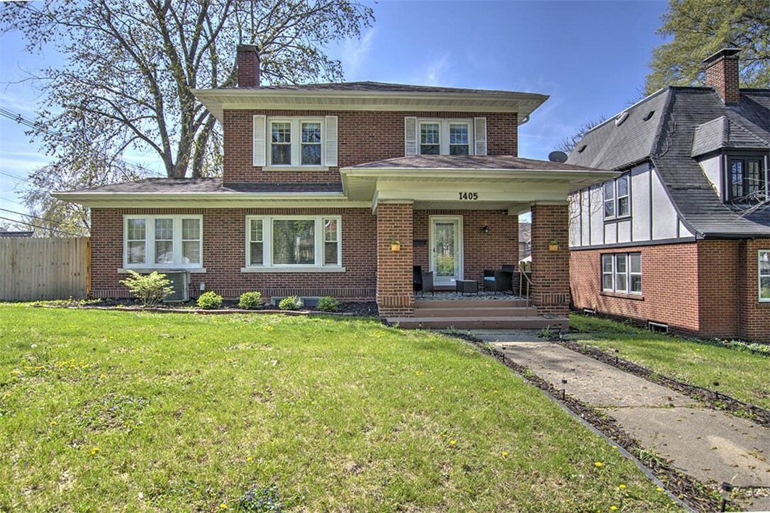 1405 W Riverview Avenue  Decatur IL 62522 photo
