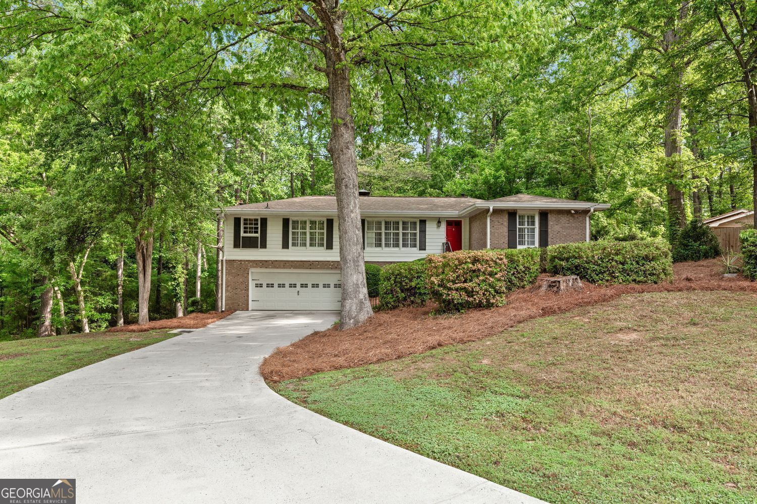 Property Photo: 2488 Fontainebleau Drive GA 30360