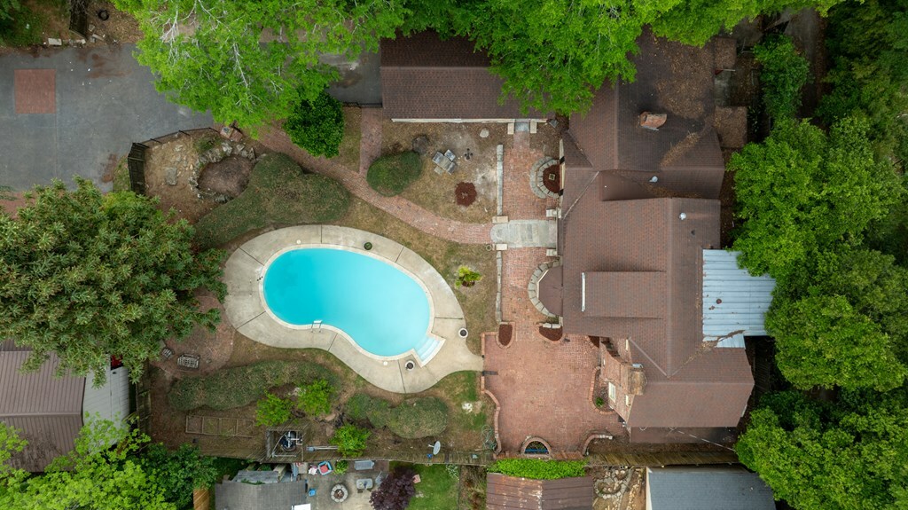 Property Photo: 1701 12th Street GA 31906