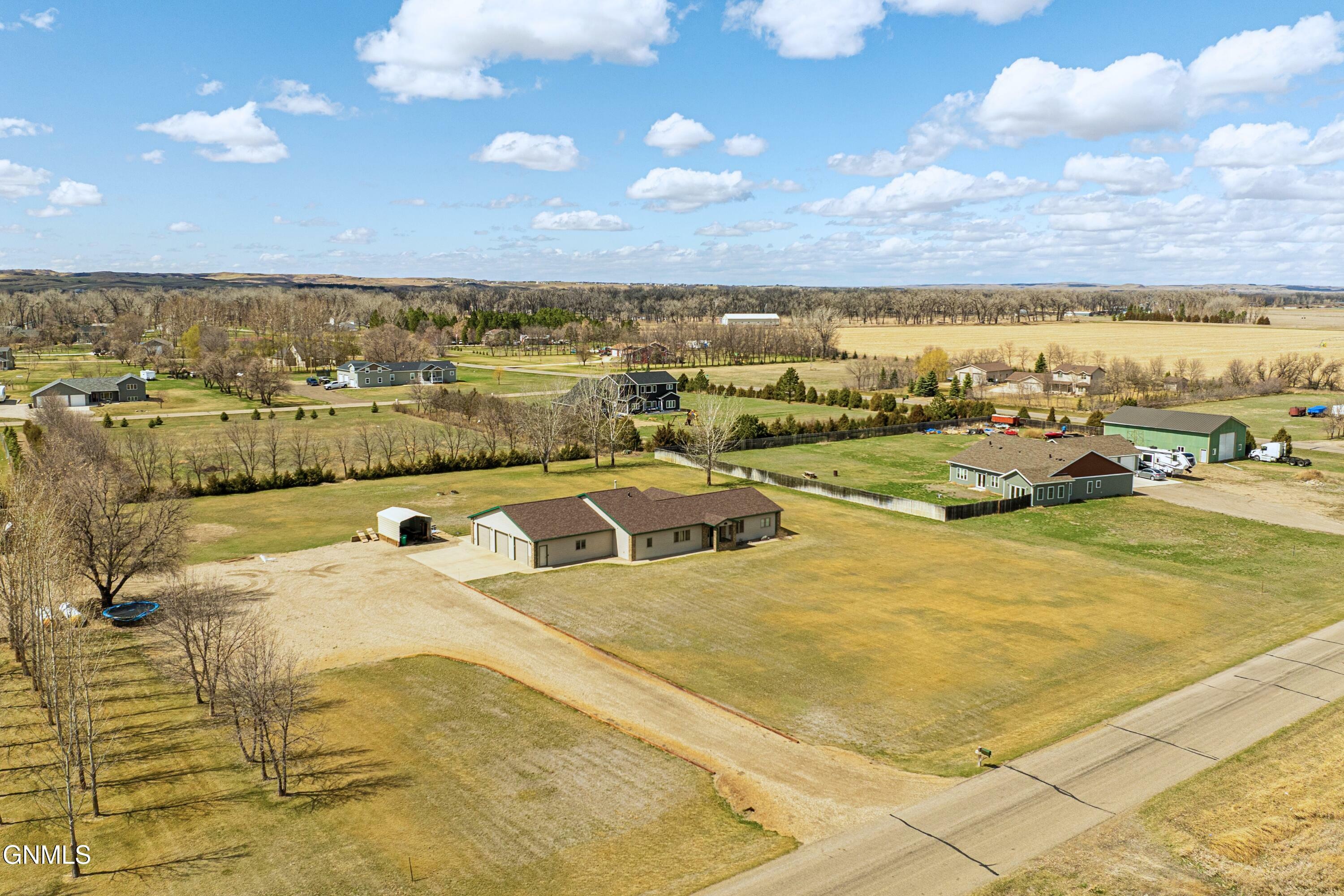 Property Photo: 8646 Hogue Road ND 58503
