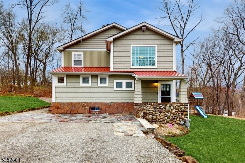 Property Photo: 8 Bonnie Ln NJ 07082