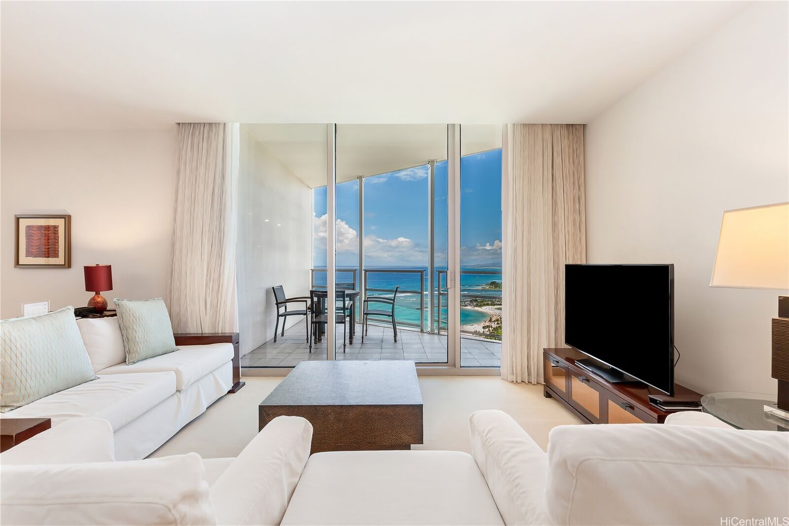 Property Photo: 223 Saratoga Road 3703 HI 96815