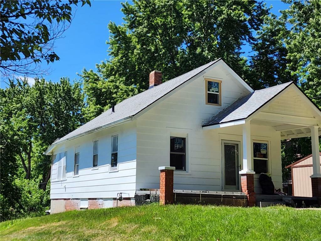 Property Photo: 2016 Scott Street MO 64507