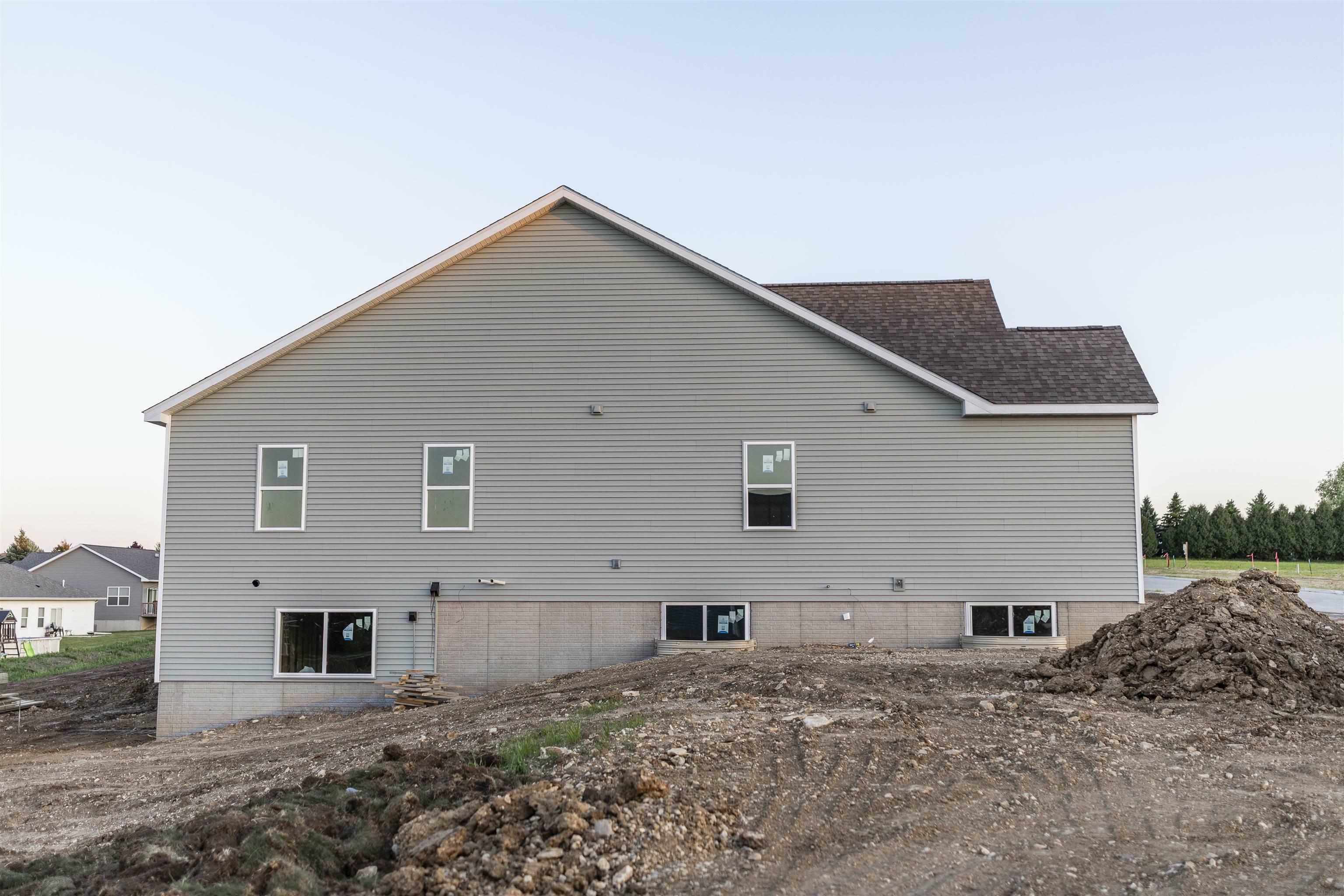 Property Photo: 1227 Stone Lane IA 50677