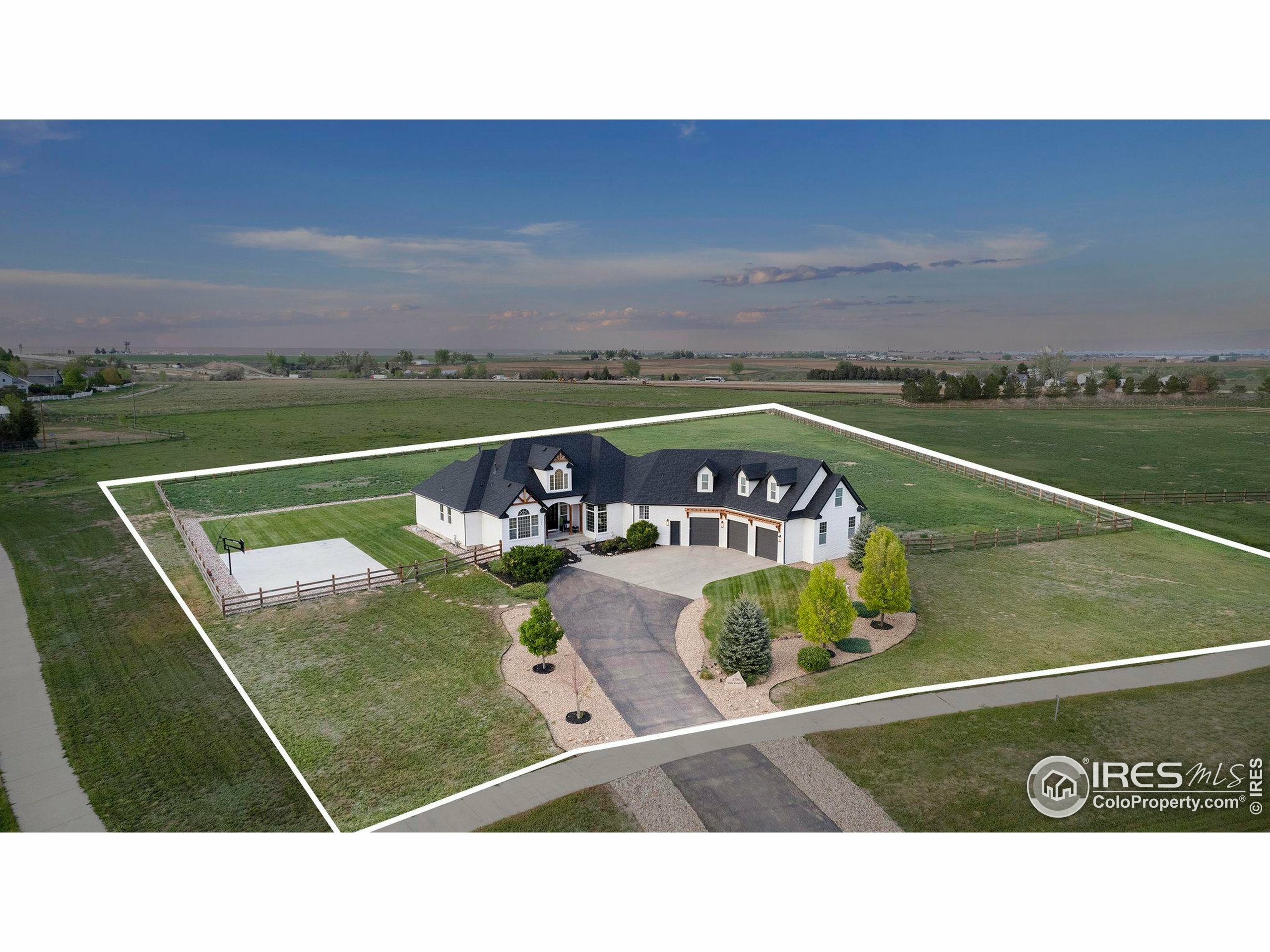 Property Photo: 3796 Vale View Ln CO 80542