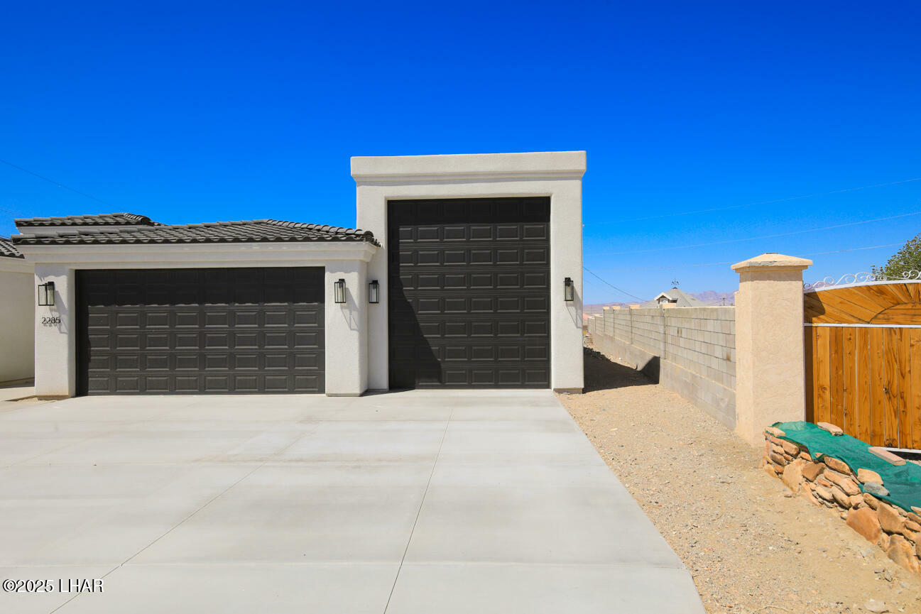 Property Photo: 2285 Pennant Ln AZ 86403