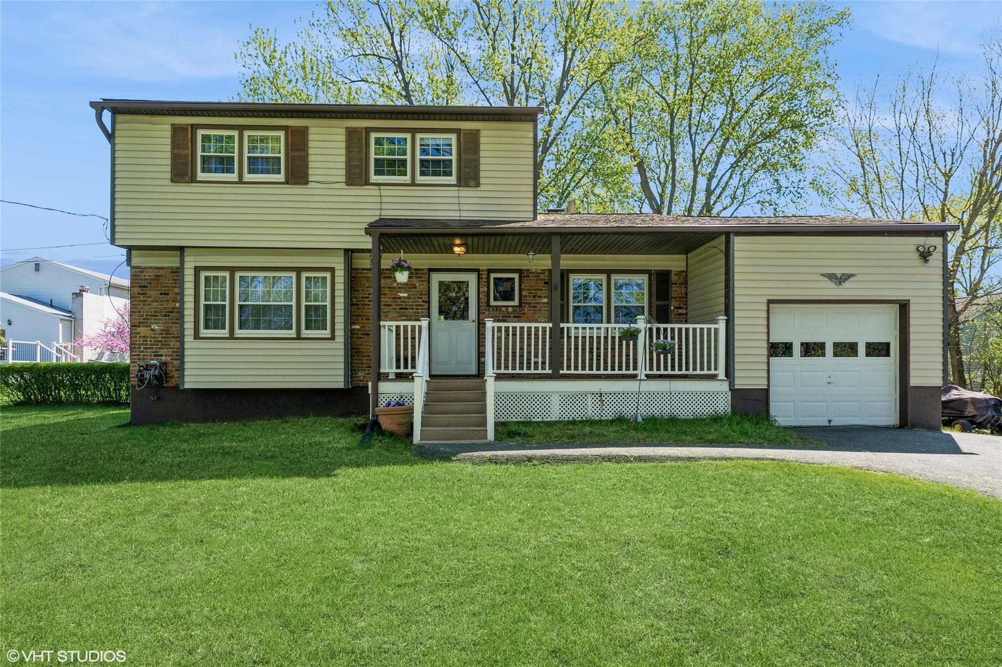 2 Douglas Court  Washingtonville NY 10992 photo