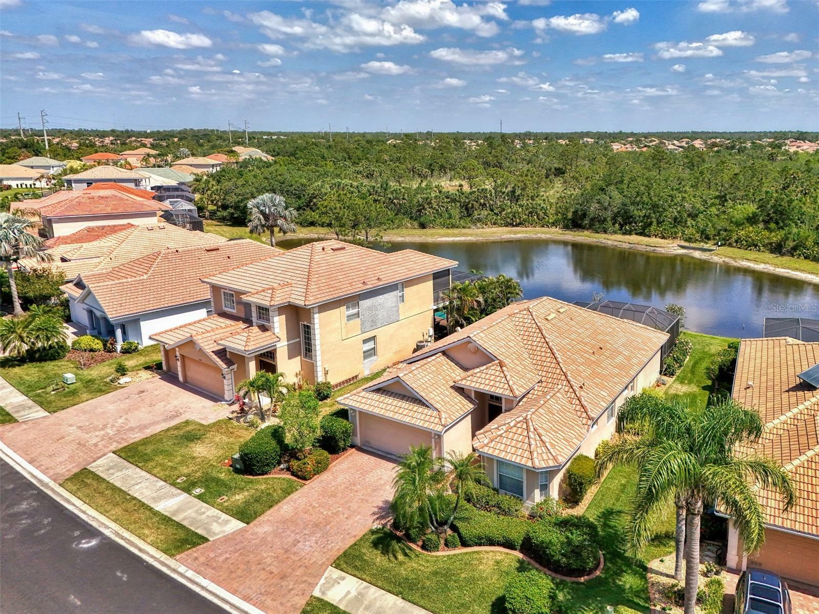 Property Photo: 11437 Dancing River Drive FL 34292