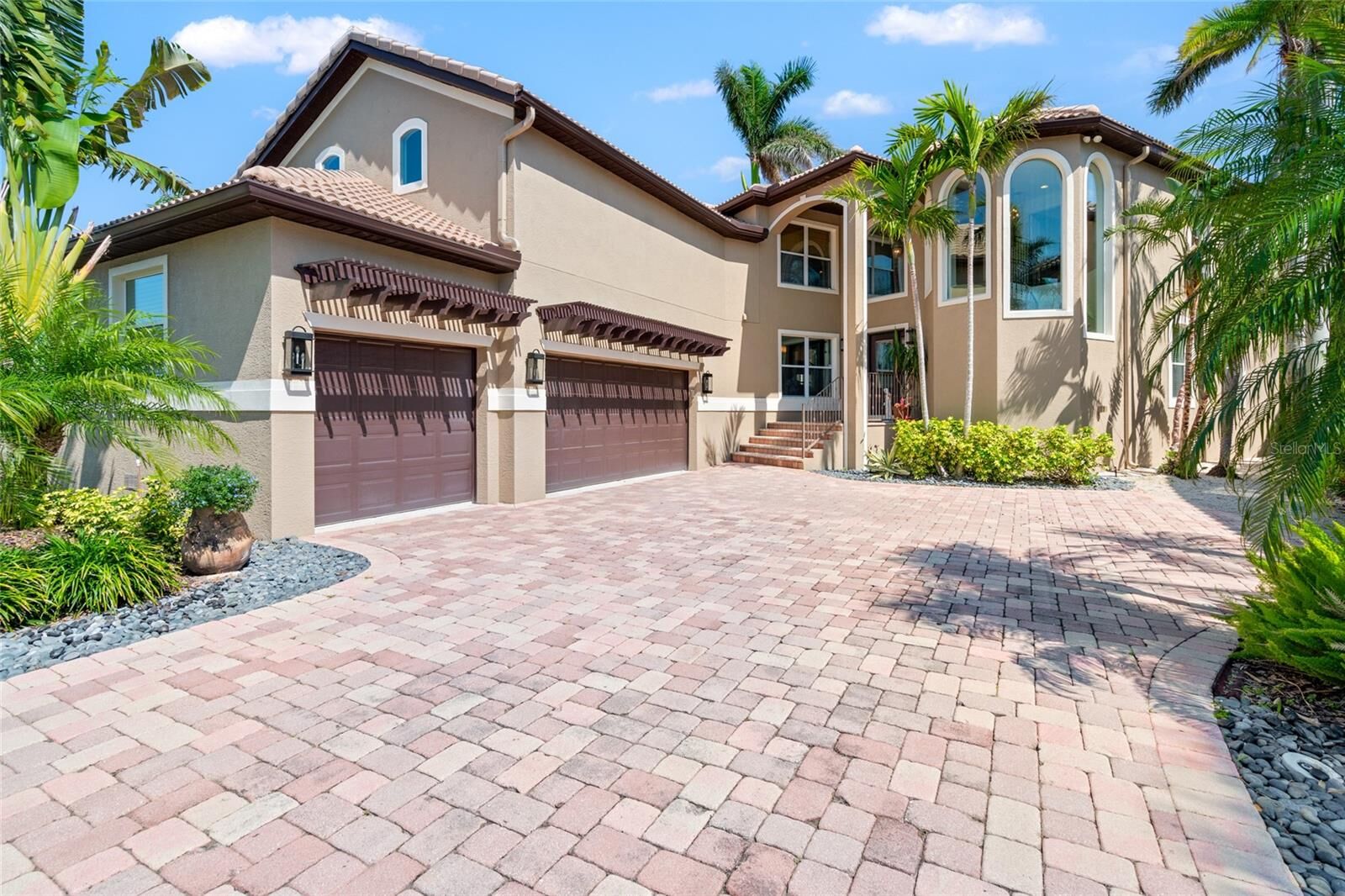 Property Photo:  6315 Marbella Boulevard  FL 33572 