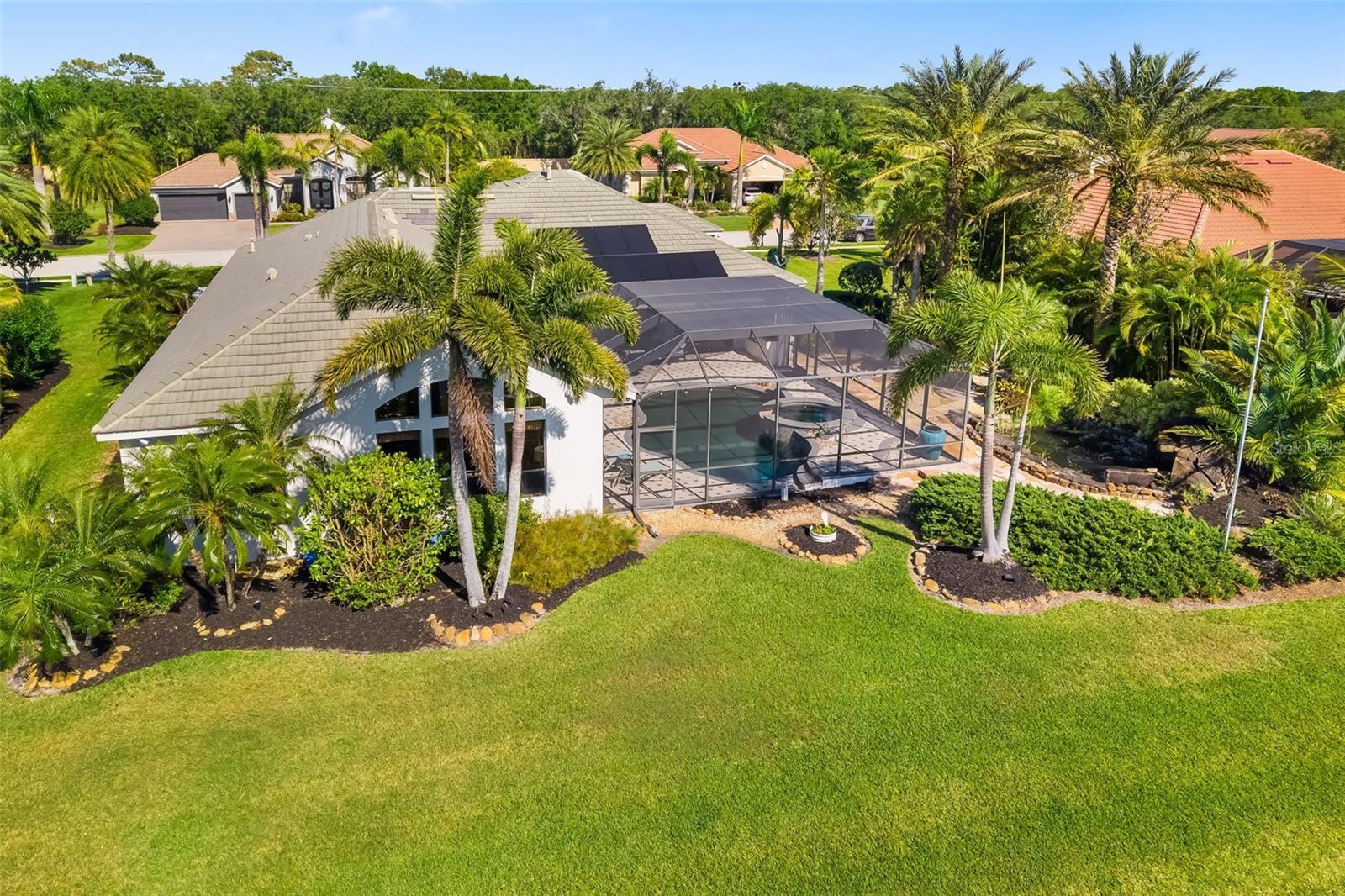 Property Photo: 356 Blackbird Court FL 34212