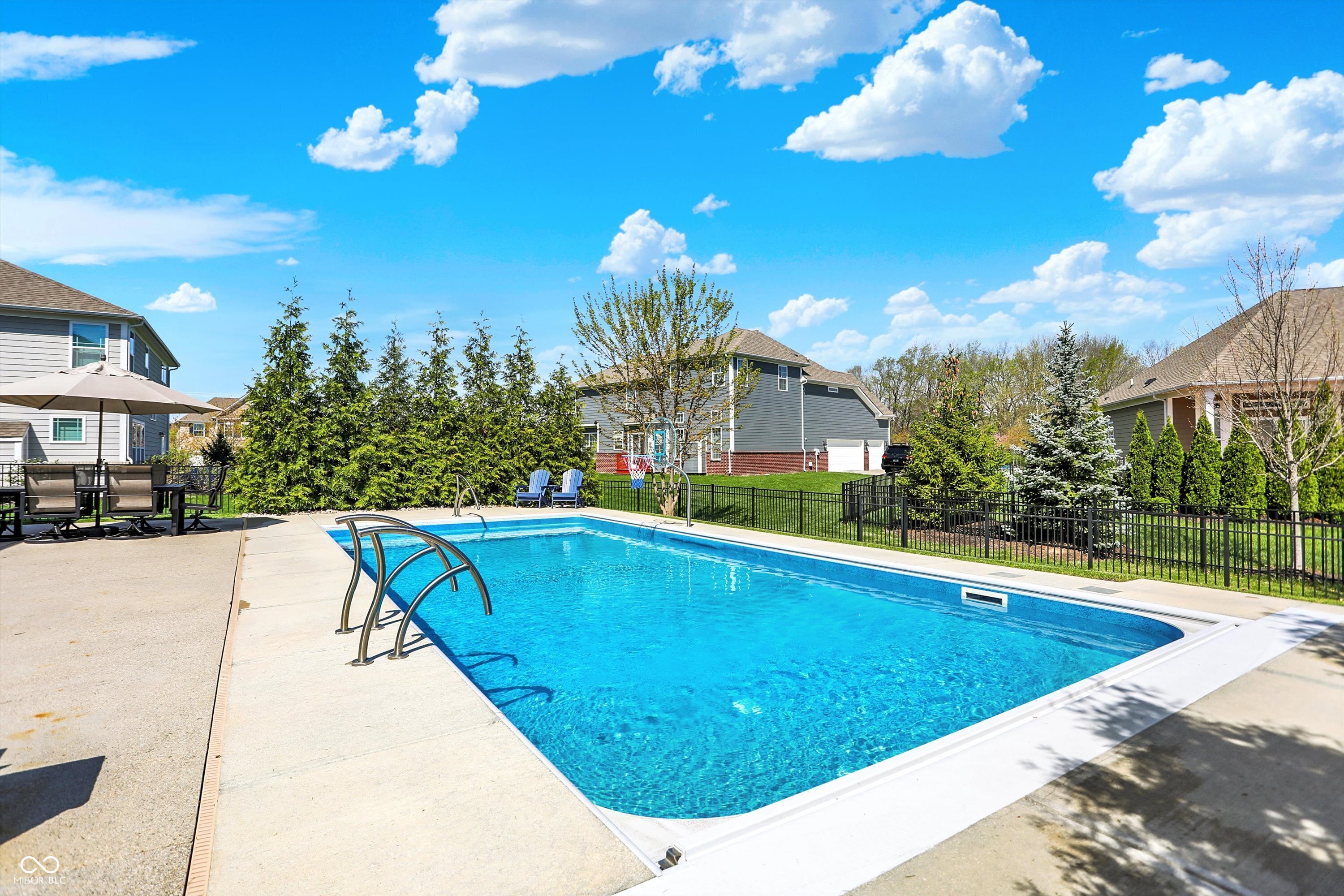 Property Photo: 13836 Fieldcrest Drive IN 46055