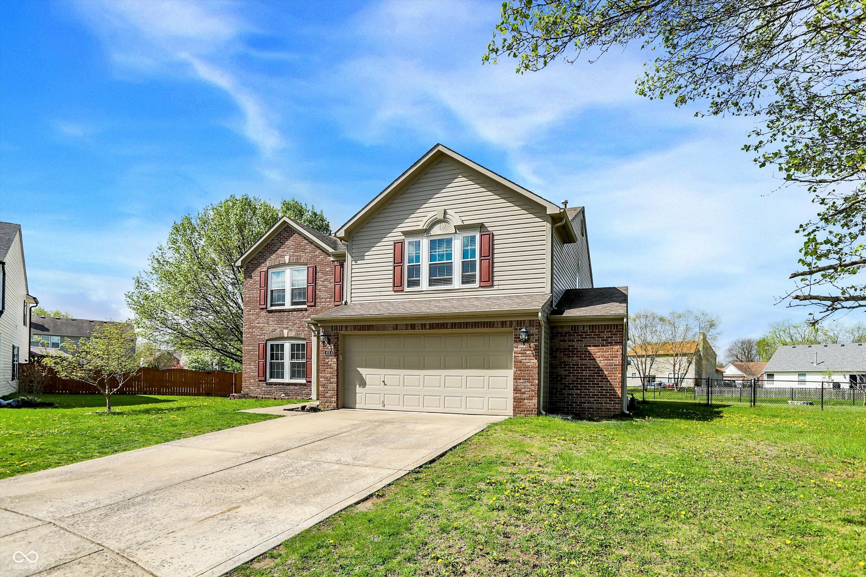 Property Photo: 8531 Aberdeenshire Court IN 46259