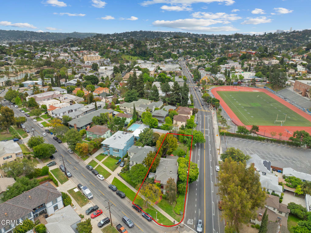 Property Photo: 3272 Rowena Avenue CA 90027