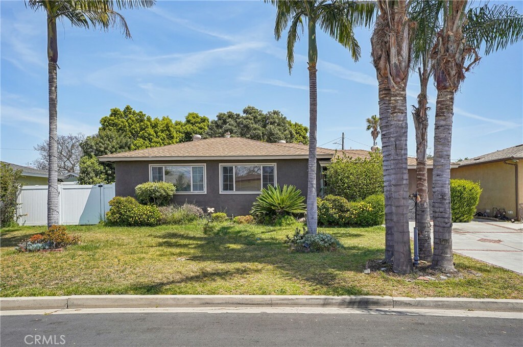 Property Photo: 21120 Dalton Avenue CA 90501