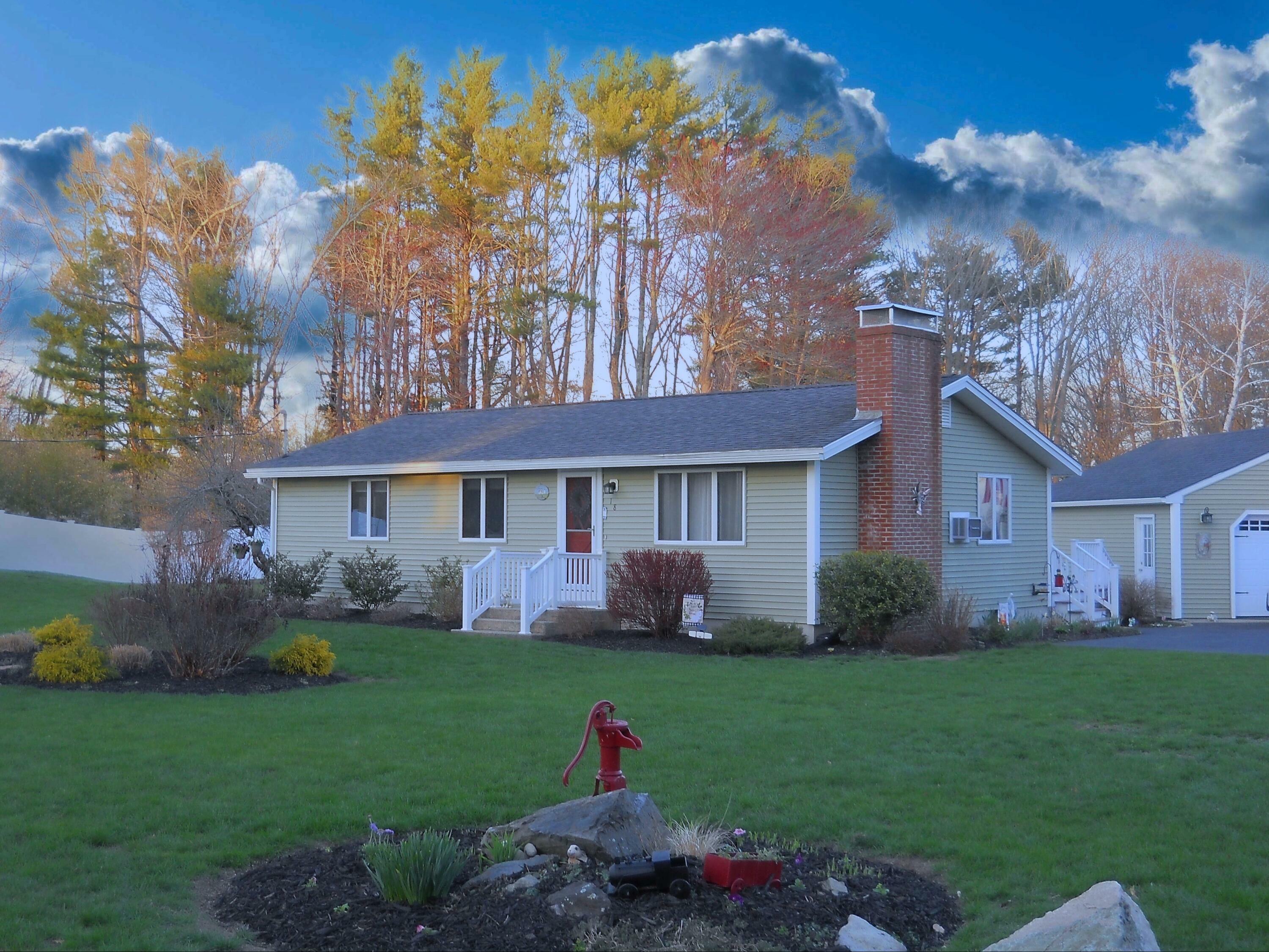 Property Photo: 18 Hershey Lane ME 04090