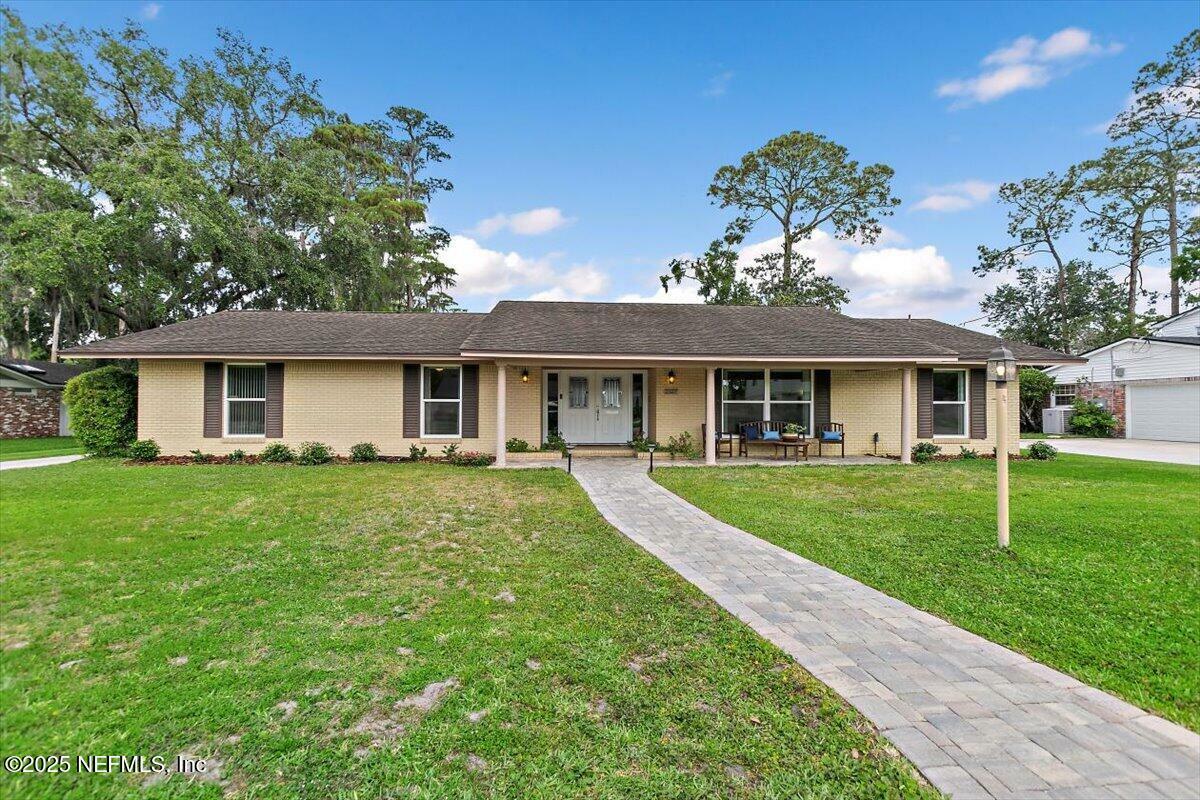 Property Photo: 2327 Cheryl Drive FL 32217