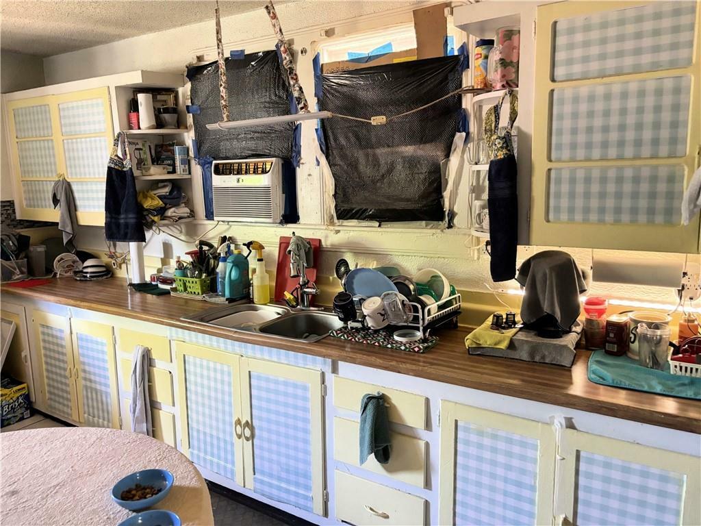 Property Photo: 713 5th Avenue LA 70058