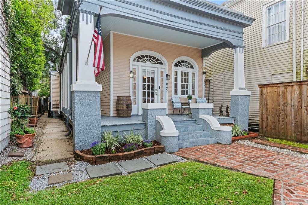 Property Photo: 1025 General Pershing Street LA 70115