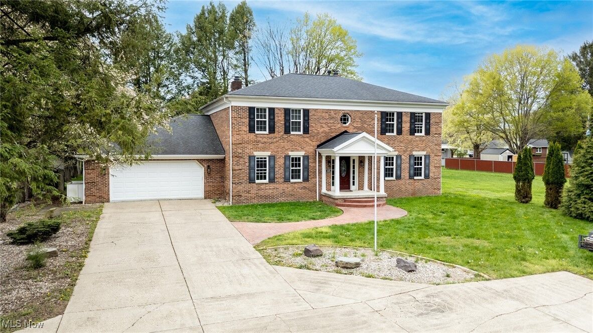 Property Photo: 105 Ellsworth Drive OH 45750