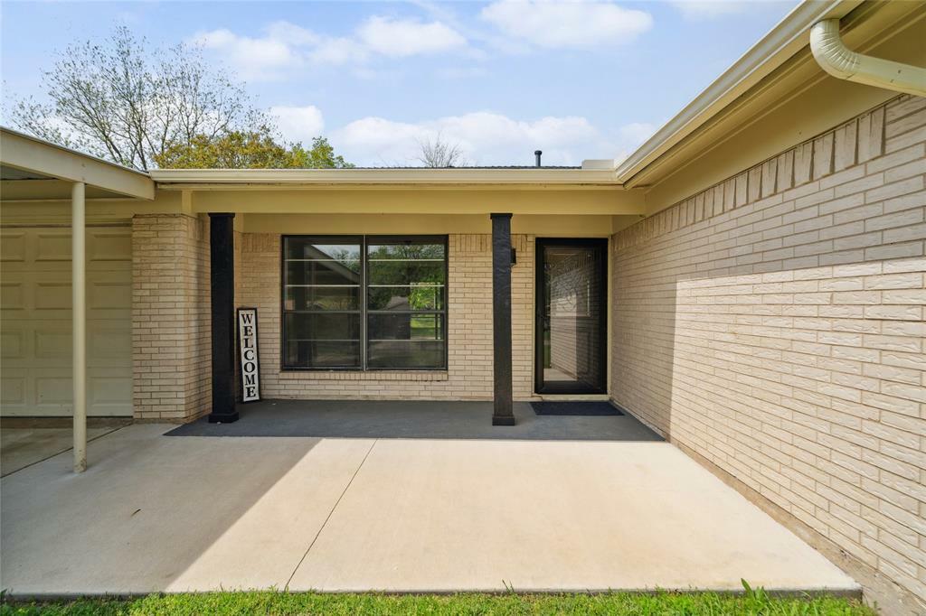 Property Photo: 1120 S Valentine Drive TX 75090