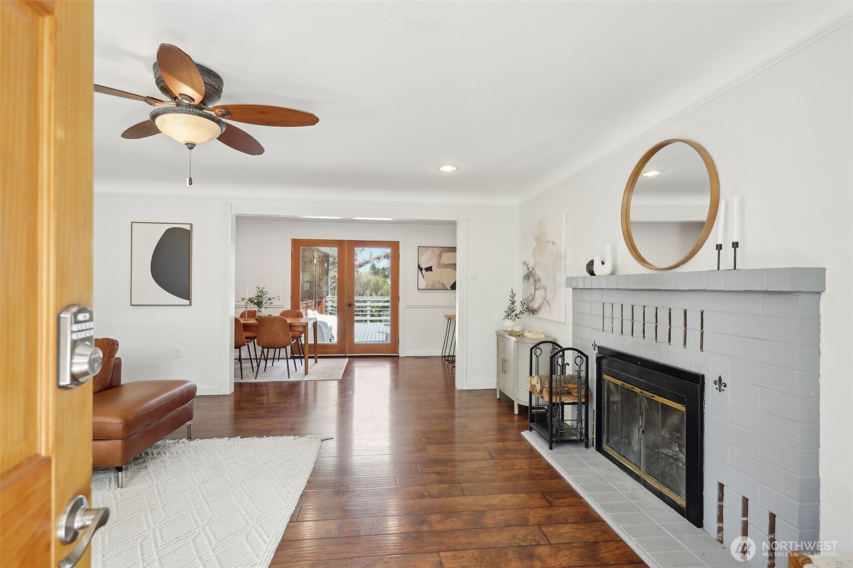 Property Photo: 5520 S Leo Street WA 98178