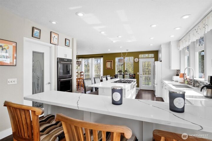 Property Photo:  5826  Jennifer Lane  WA 98233 