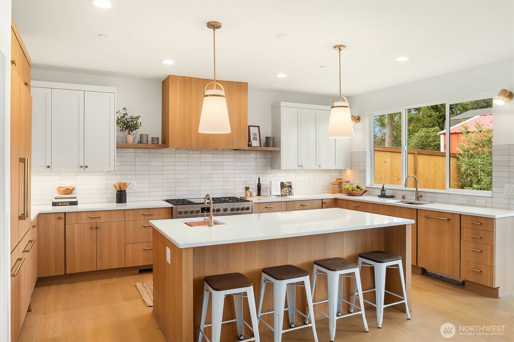 Property Photo: 13731 NE 101st Street WA 98033
