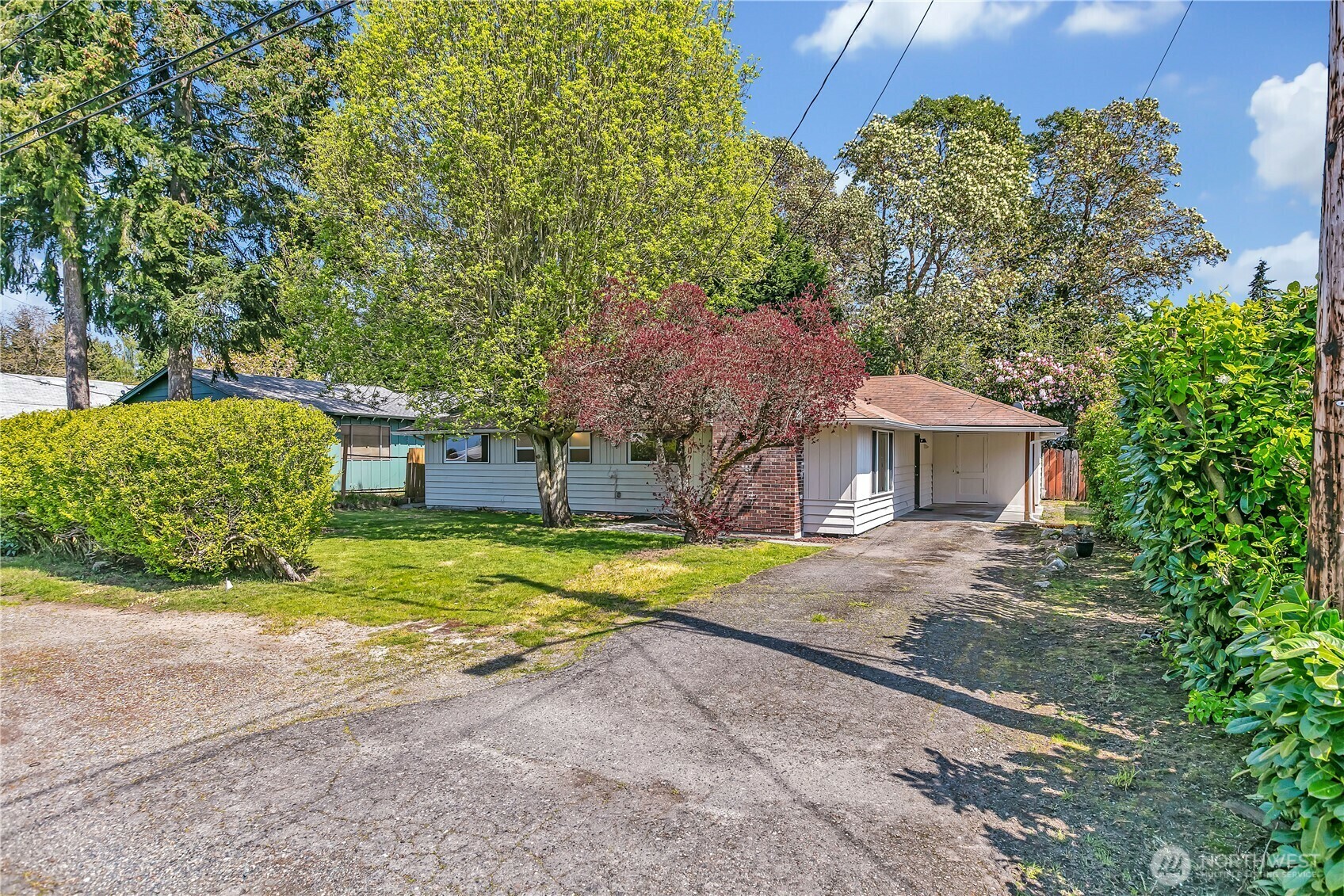 Property Photo: 10716 21st Avenue SW WA 98146