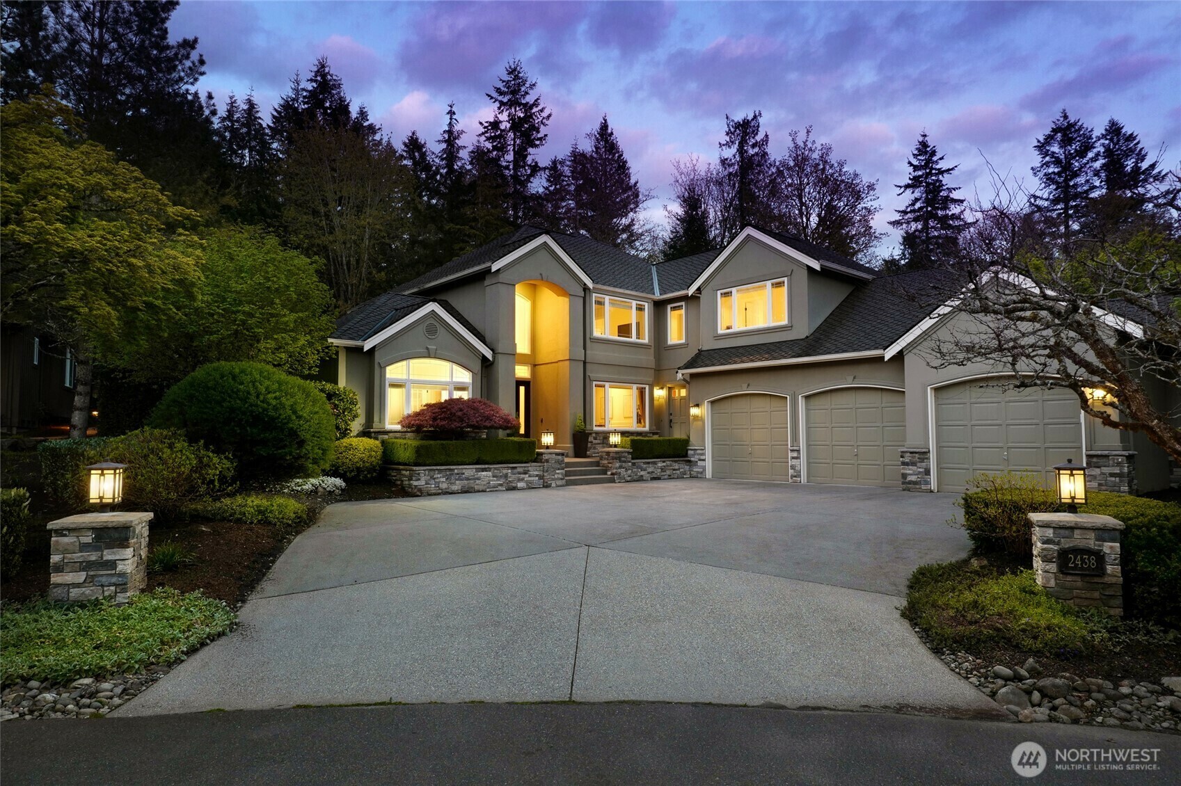 Property Photo: 2438 267th Court SE WA 98075