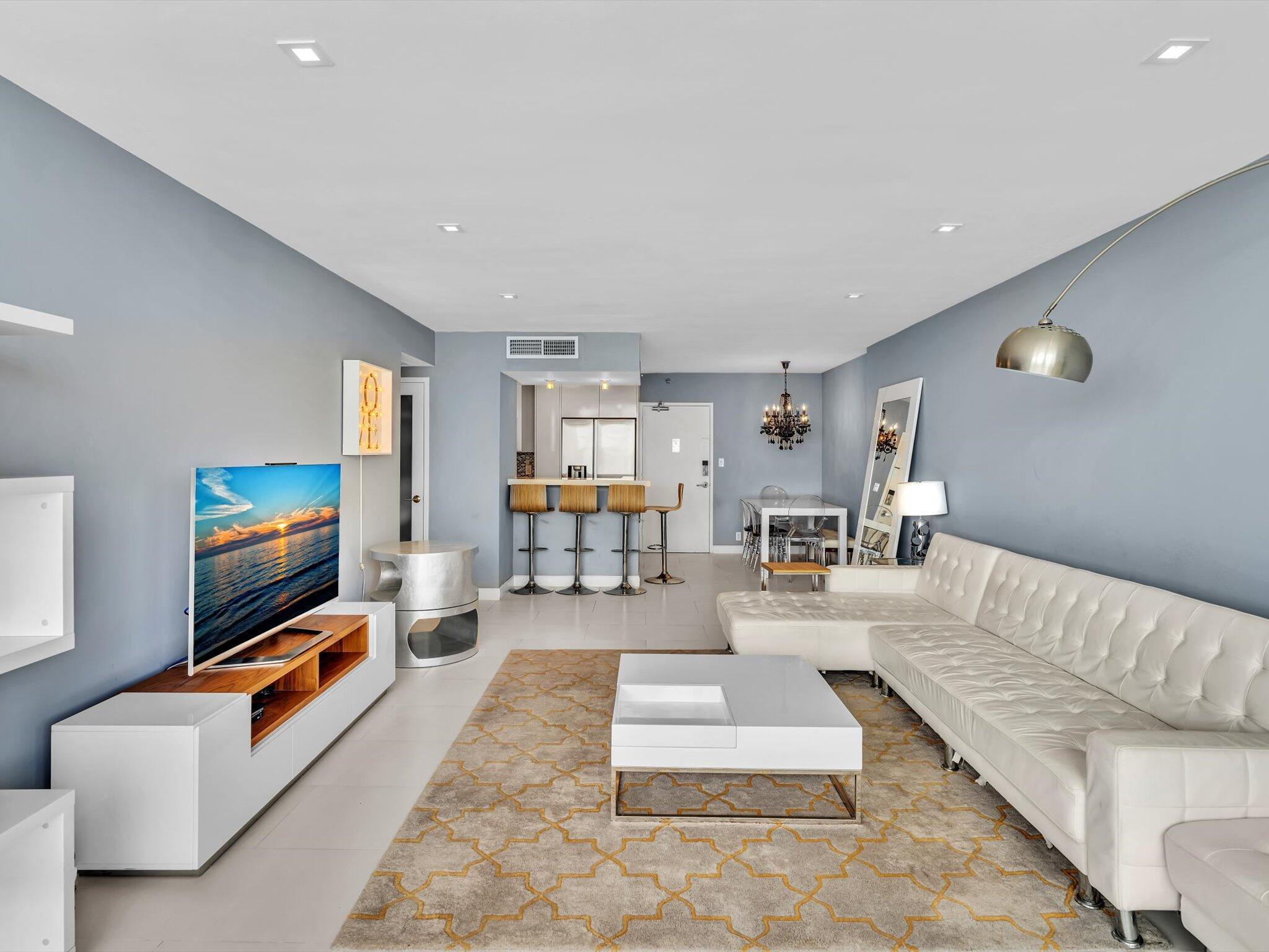 Property Photo: 1200 West Avenue Ph19 FL 33139