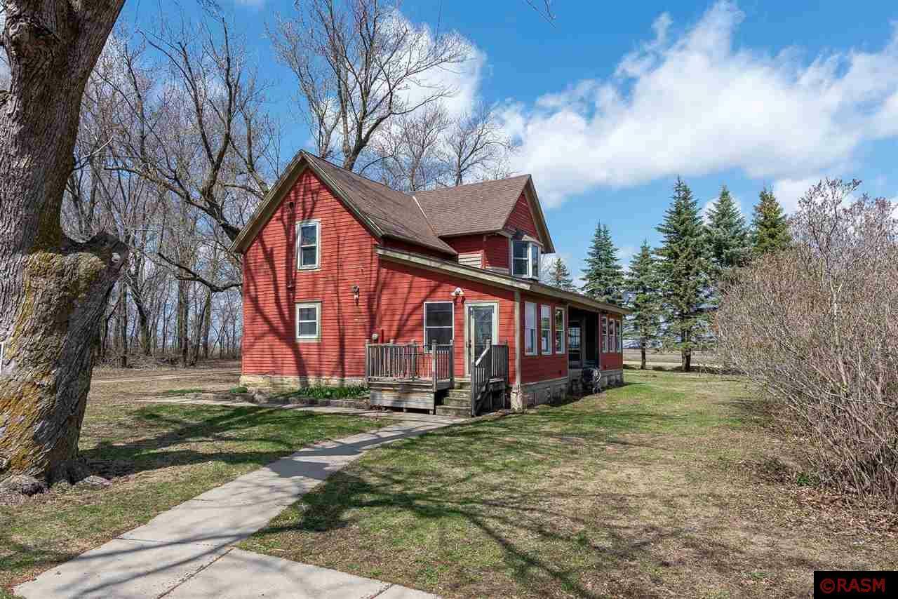 Property Photo: 37282 195th Street MN 56098