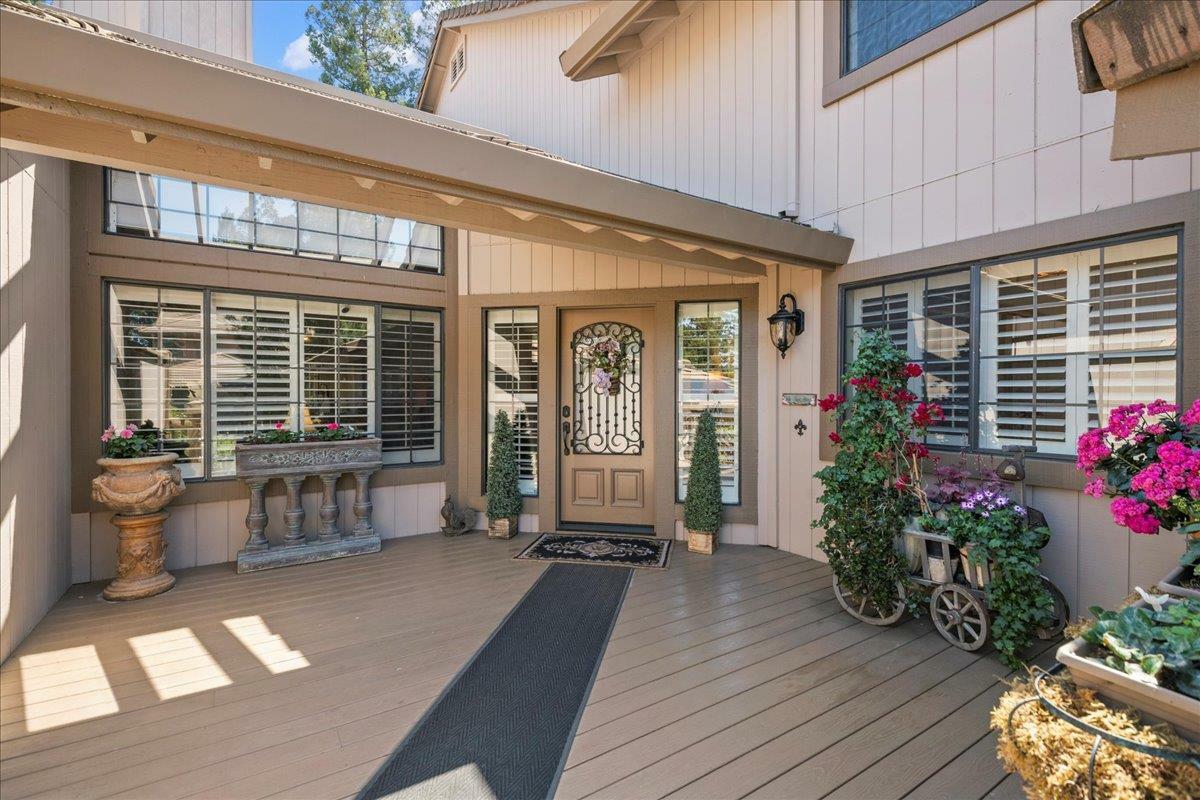 Property Photo: 5866 Dry Oak Drive CA 95120
