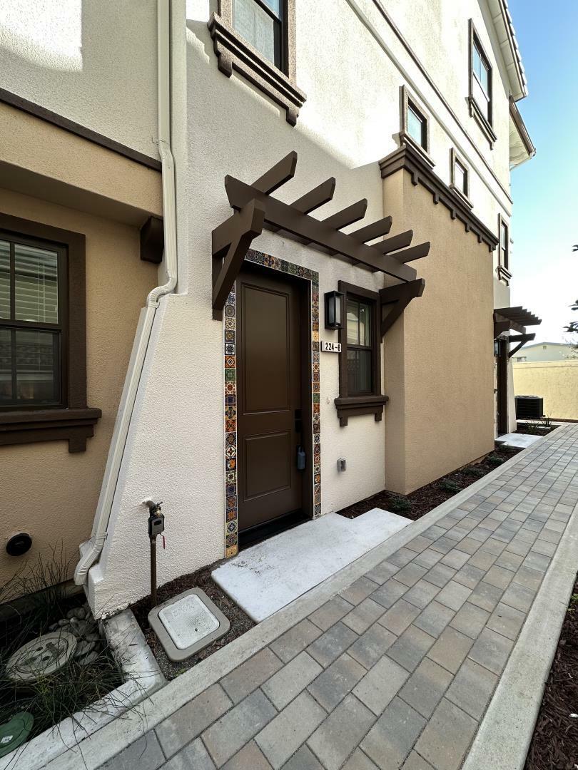 Property Photo: 224 Carroll Street 8 CA 94086