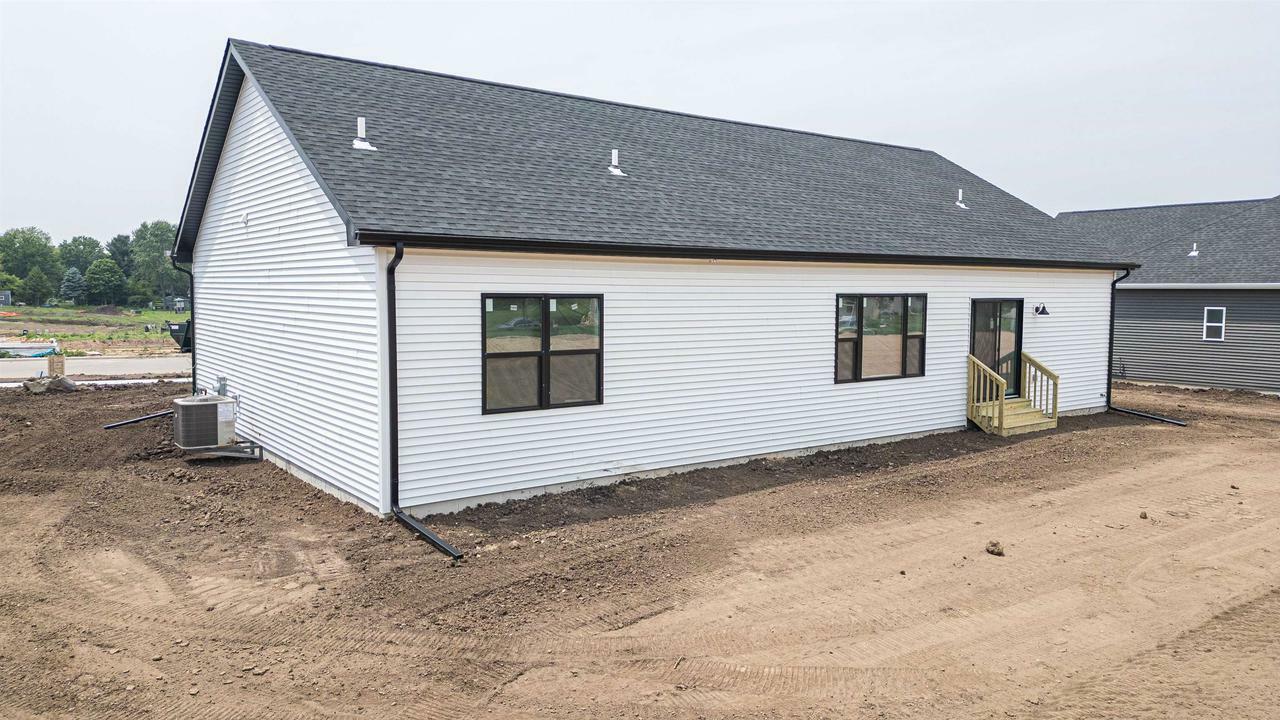 Property Photo: 898 Red Hawk Drive WI 53563