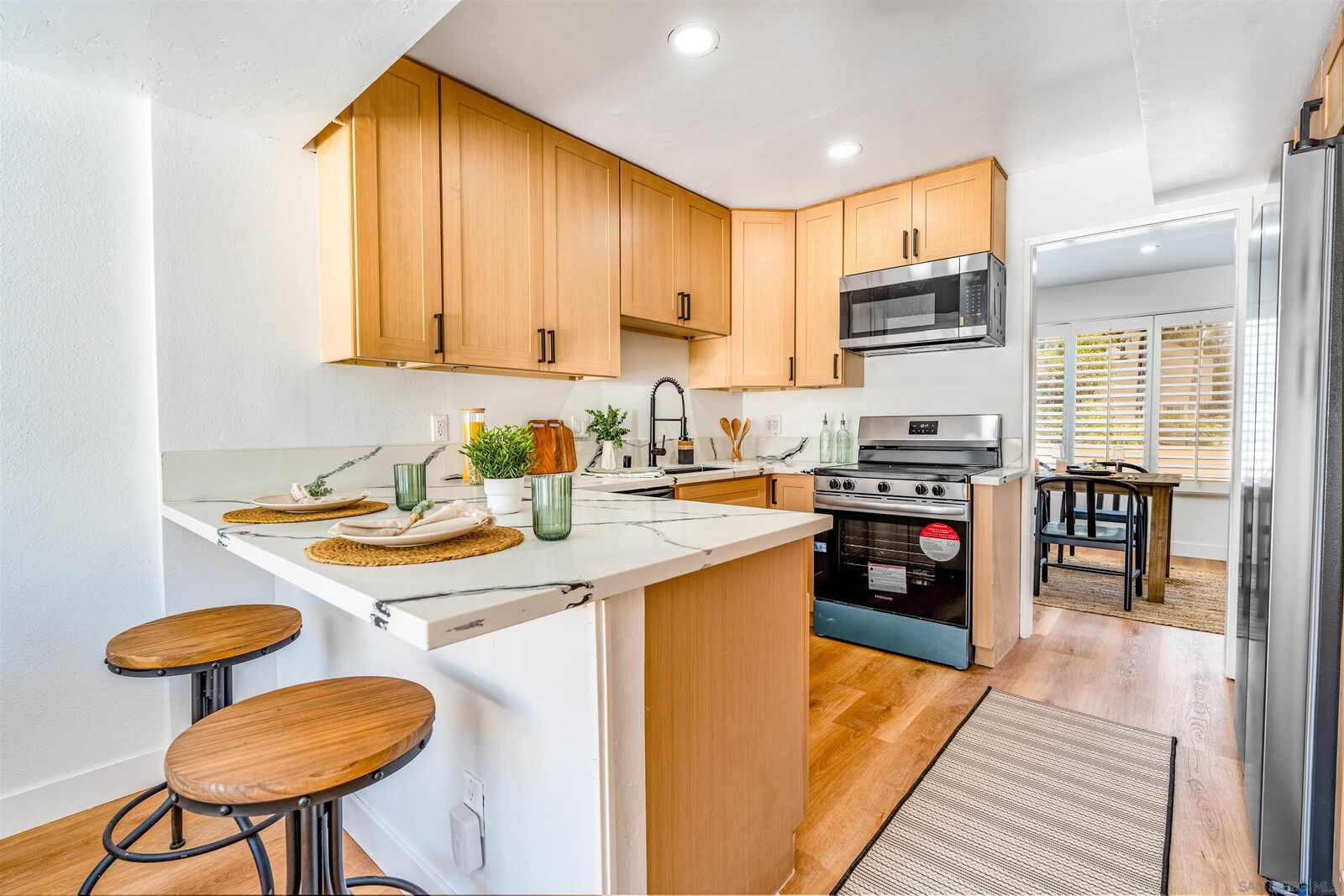 Property Photo: 9931 Caminito Tomatillo CA 92131