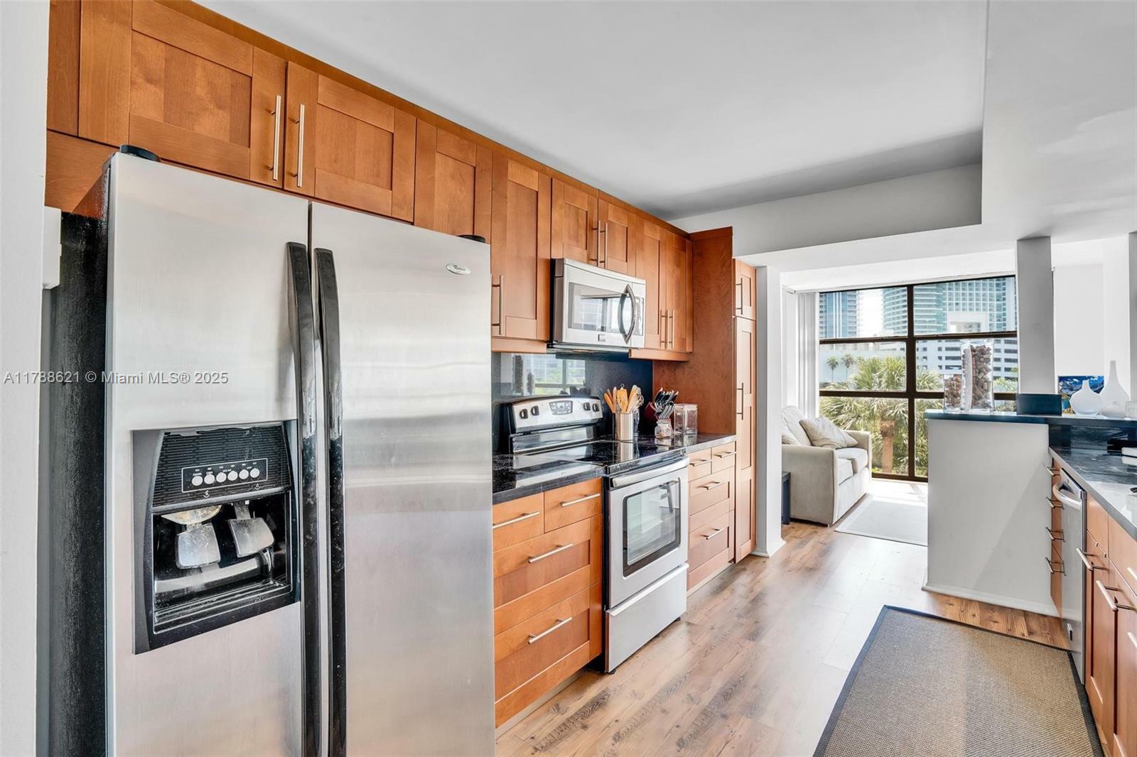 Property Photo: 600 Parkview Dr 422 FL 33009