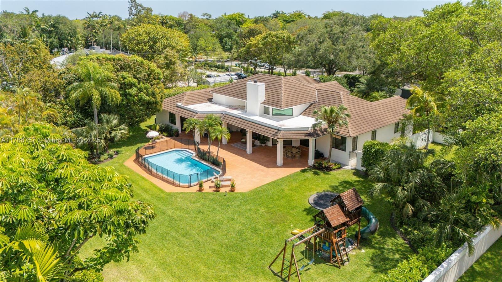 Property Photo: 6821 SW 104th St FL 33156