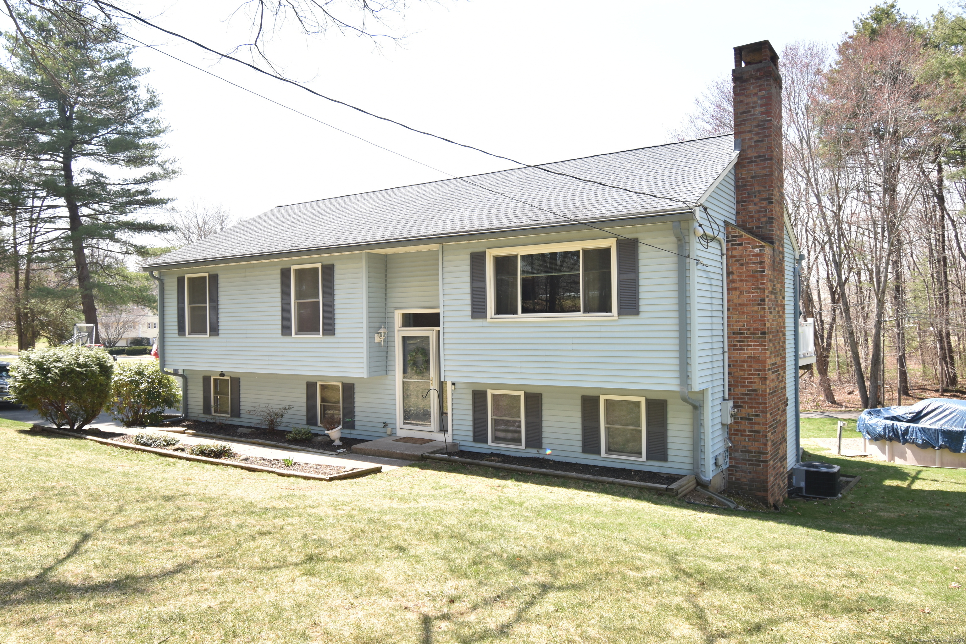 Property Photo:  2032 Matthews Street  CT 06010 