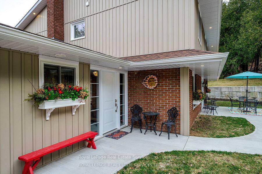 Property Photo: 208 Ski Hill Road ON L0A 1A0