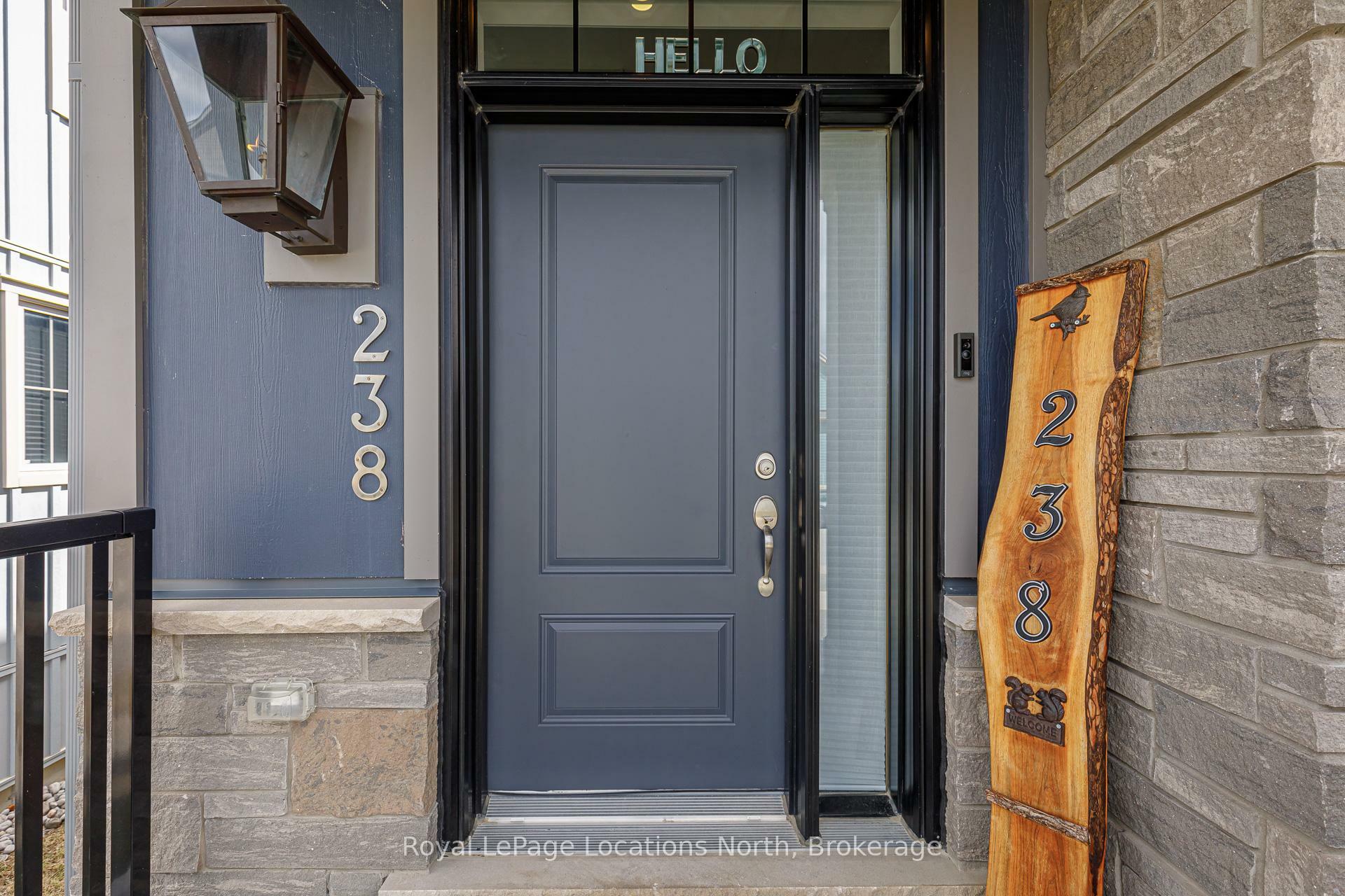 Photo de la propriété: 238 Courtland Street ON L9Y 4E2