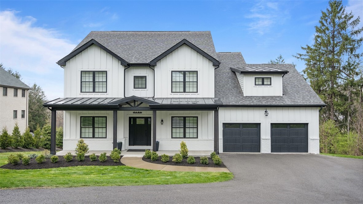 Property Photo: 2404 Old Washington Rd PA 15241